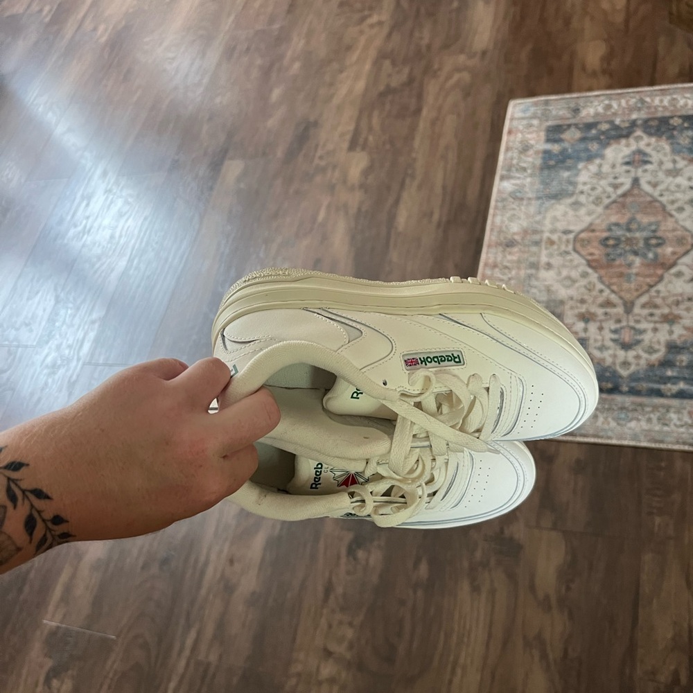 Perfect sneaker